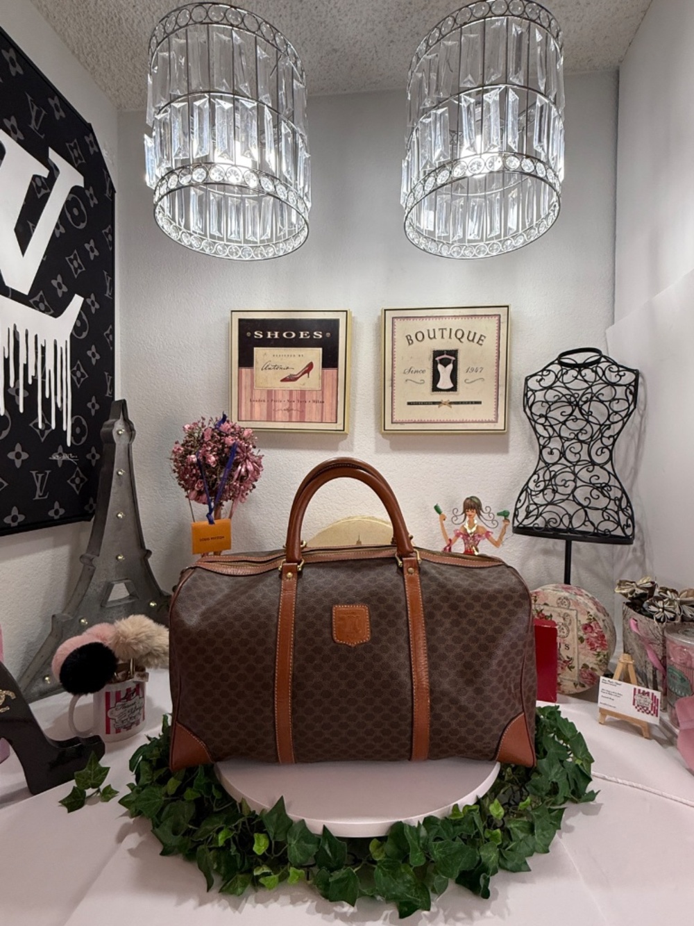 EXQUISITE CELINE MACADAM MONOGRAM EXTRA LARGE DUFFLE CARRY ON BAG! - Picture 11 of 17